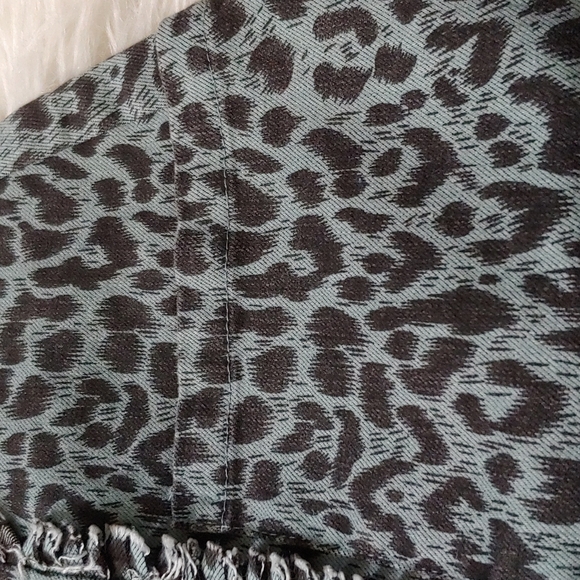 Umgee Mini Skirt - Picture 6 of 7